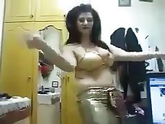 Arab Big Boobs MILF 